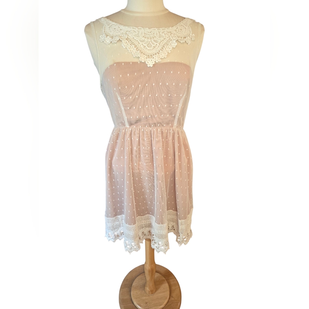 Altar'd State Nude Pink Sleeveless Lace Dress With Lace Sheer Overlay Size M